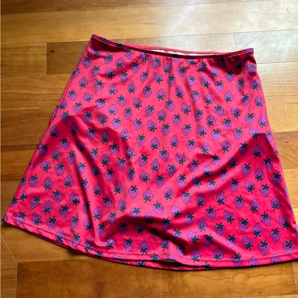 🦄Kortni Jeane Strawberry Swim Skirt Red Purple Medium